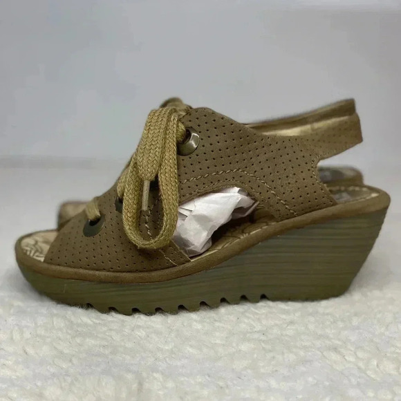 Fly London Women’s Yiva Perforated Brown Taupe Wedge Pump Sandals 36 US 5.5-6 - Picture 1 of 12